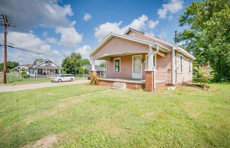 2100 Berry St - Photo 2 of 12