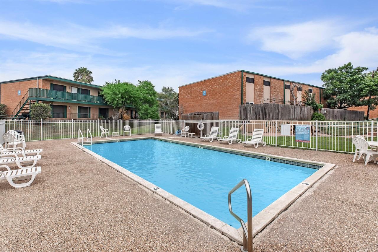 Chateau Santa Fe - Photo 2 of 50