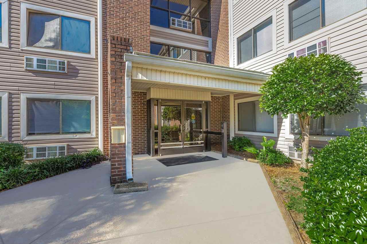 Vintage Crossing - Photo 3 of 13