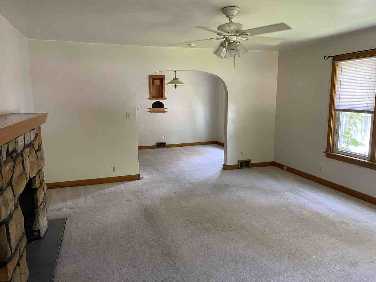 448 Clinton Ct #448 - Photo 3 of 10