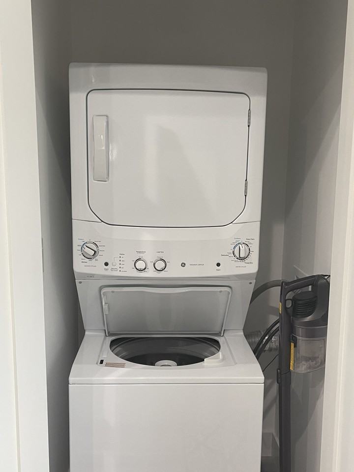 6170 Dodd Rd - Photo 4 of 18