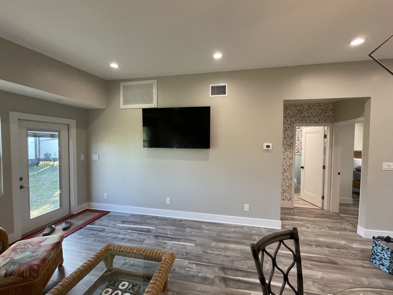 6170 Dodd Rd - Photo 6 of 18