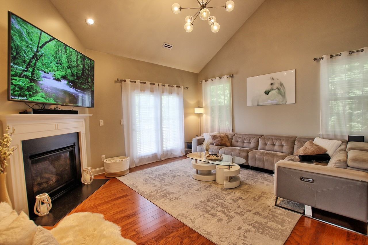 15 Manderley Way #NA - Photo 2 of 23