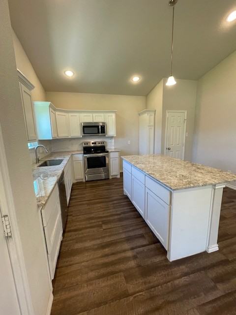 1010 Chesnut Ln #NA - Photo 3 of 18