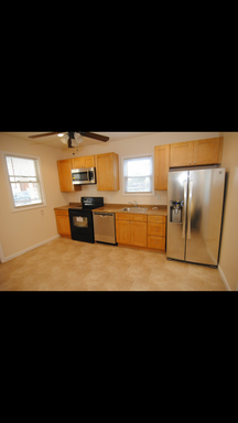 701 Strawberry St - Photo 2 of 12