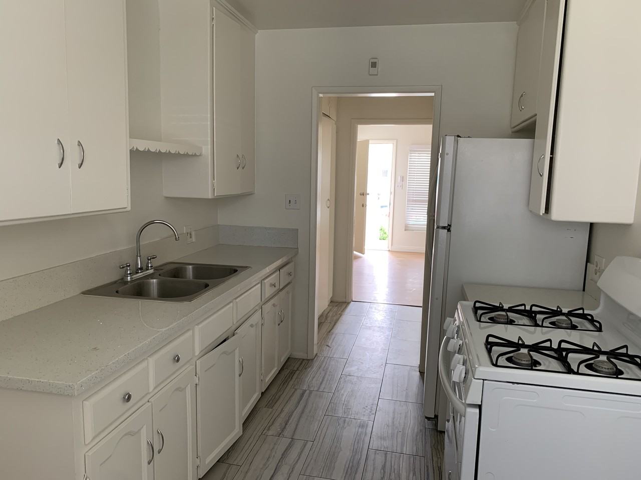 4119 Marlton Ave - Photo 7 of 8