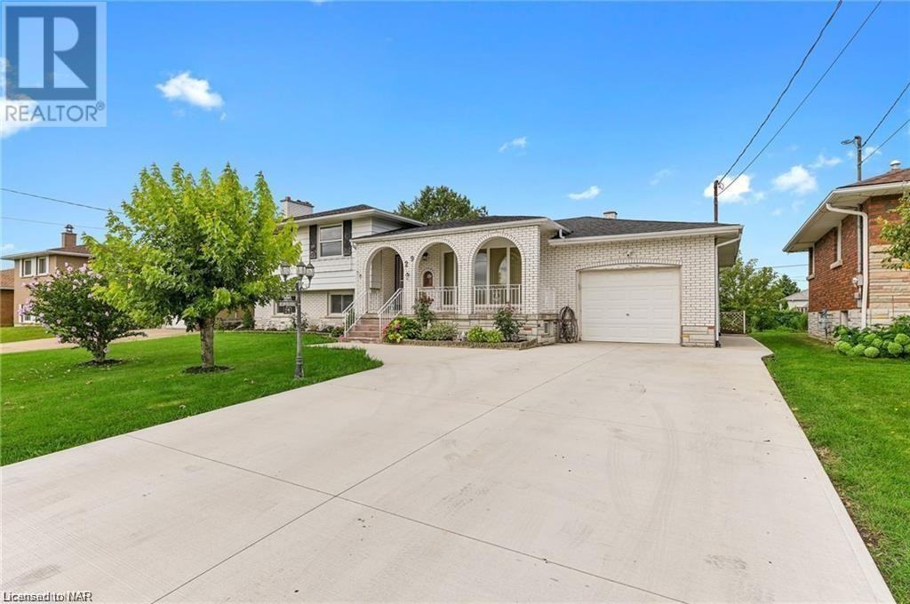 29 West Street North, Thorold, ON L2V 2S1 5 Bedroom Apartment for