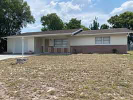 featured image of 2385 Poinsettia Dr