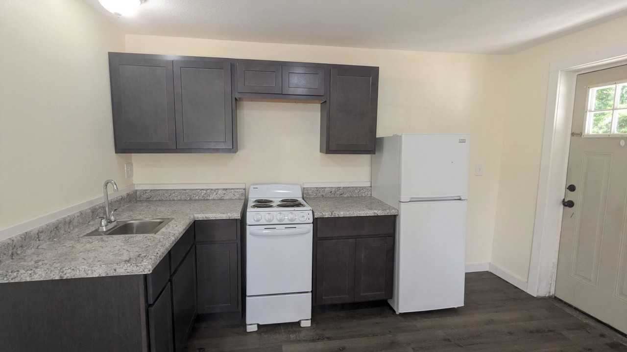 2648 S Getty St - Photo 2 of 4