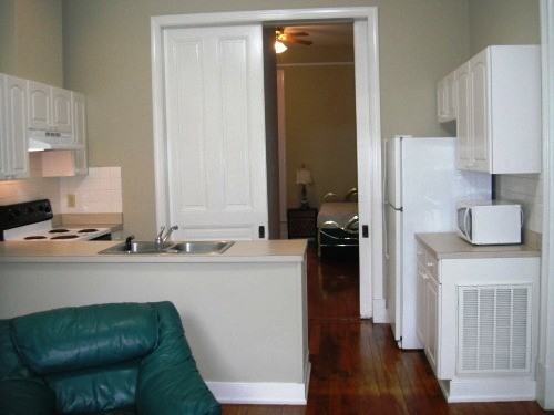 1005 W Franklin St - Photo 7 of 12