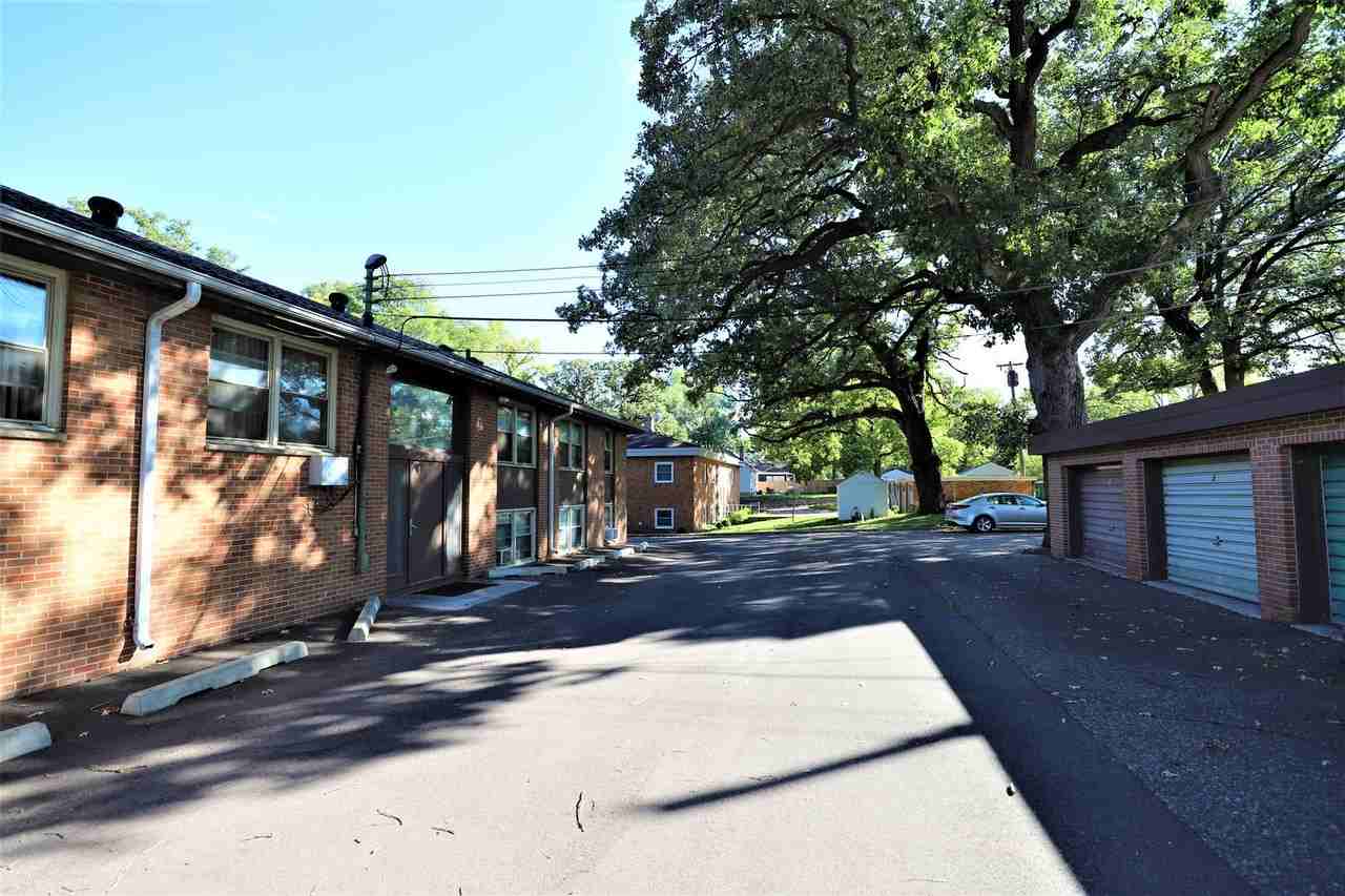 Premier Properties - 6630 - Photo 4 of 24