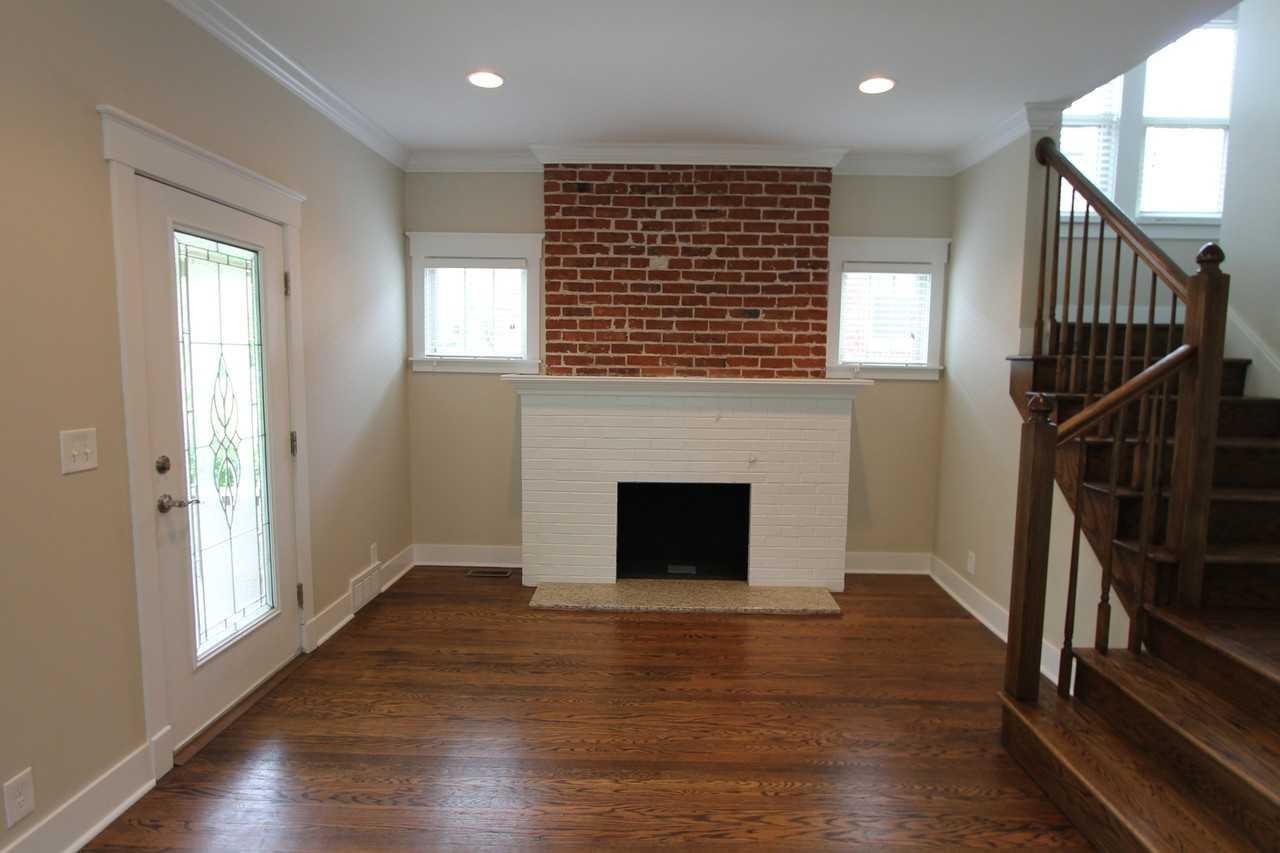 307 S 50th St - Photo 7 of 31