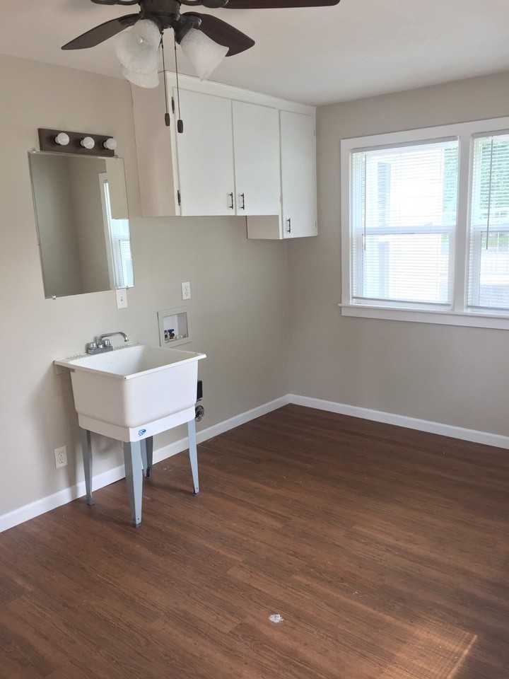 923 3rd St - Photo 2 of 11