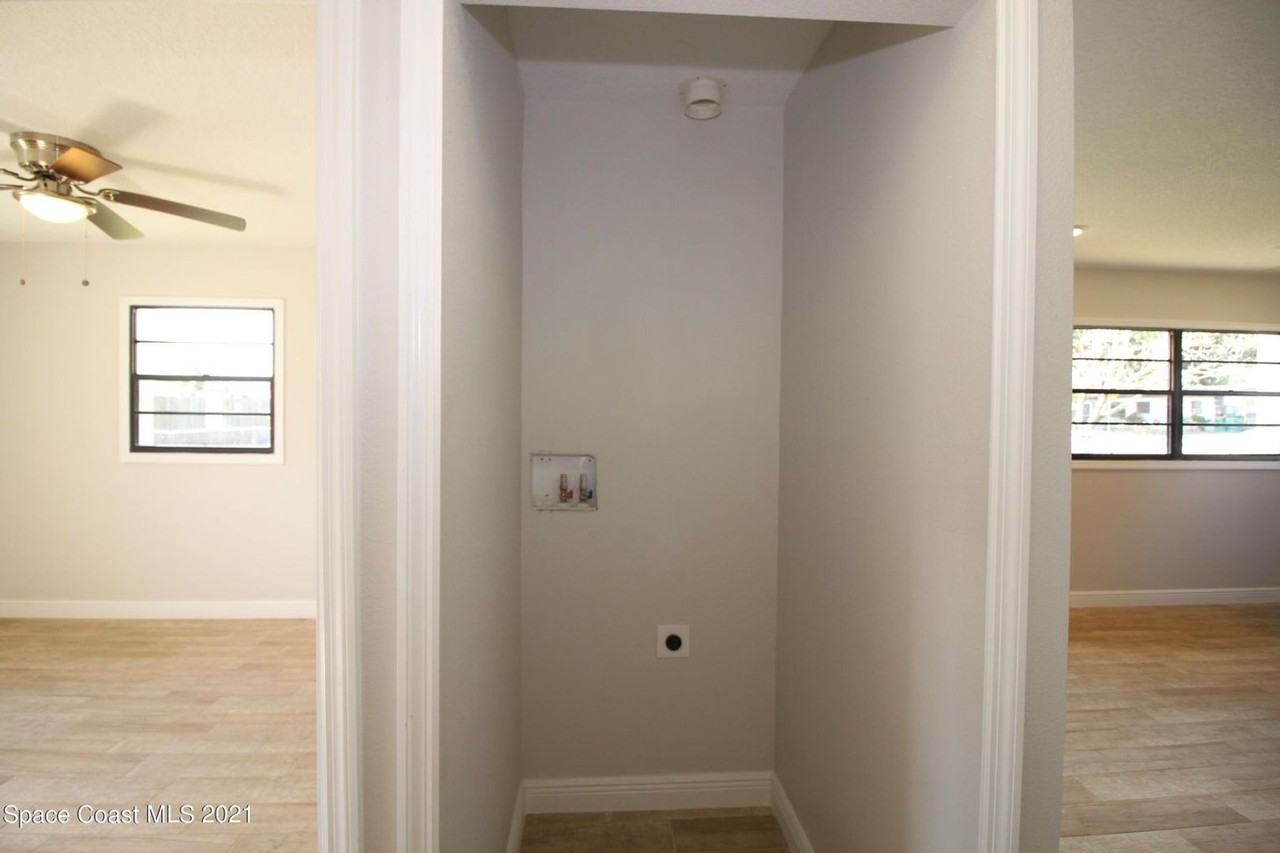 2909 Zephyr Ln - Photo 3 of 14