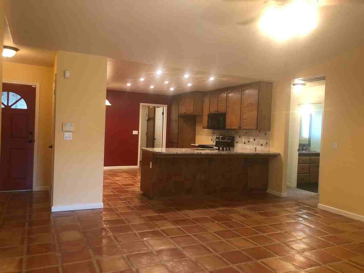 1213 Chetwood Dr - Photo 5 of 12