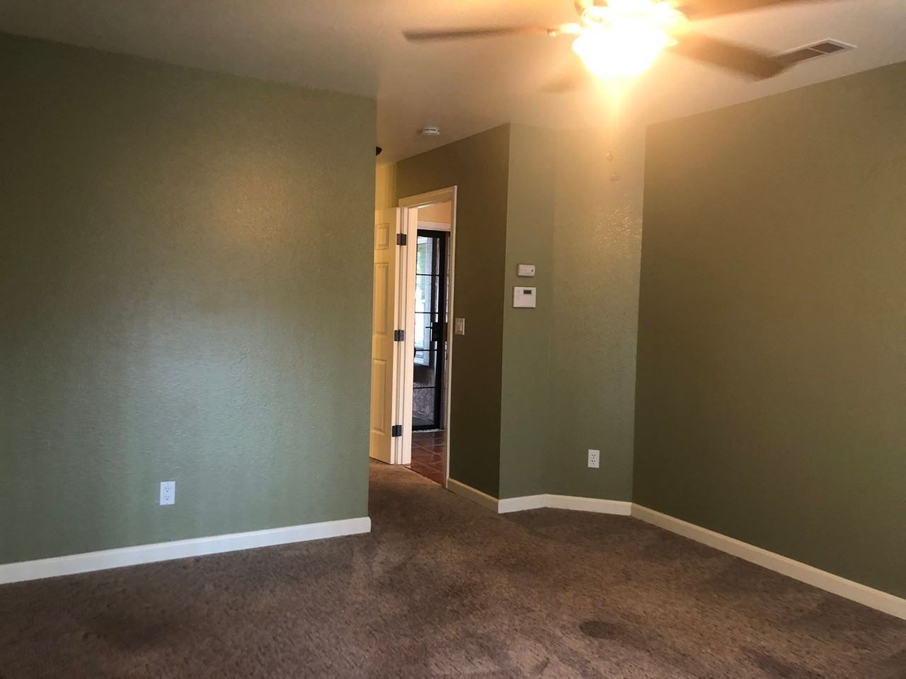 1213 Chetwood Dr - Photo 6 of 12