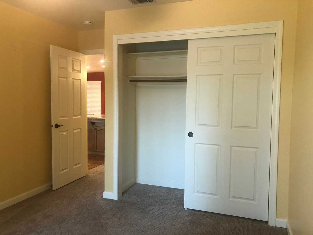 1213 Chetwood Dr - Photo 7 of 12