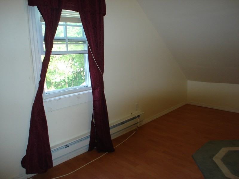 1387 Norman St - Photo 3 of 18
