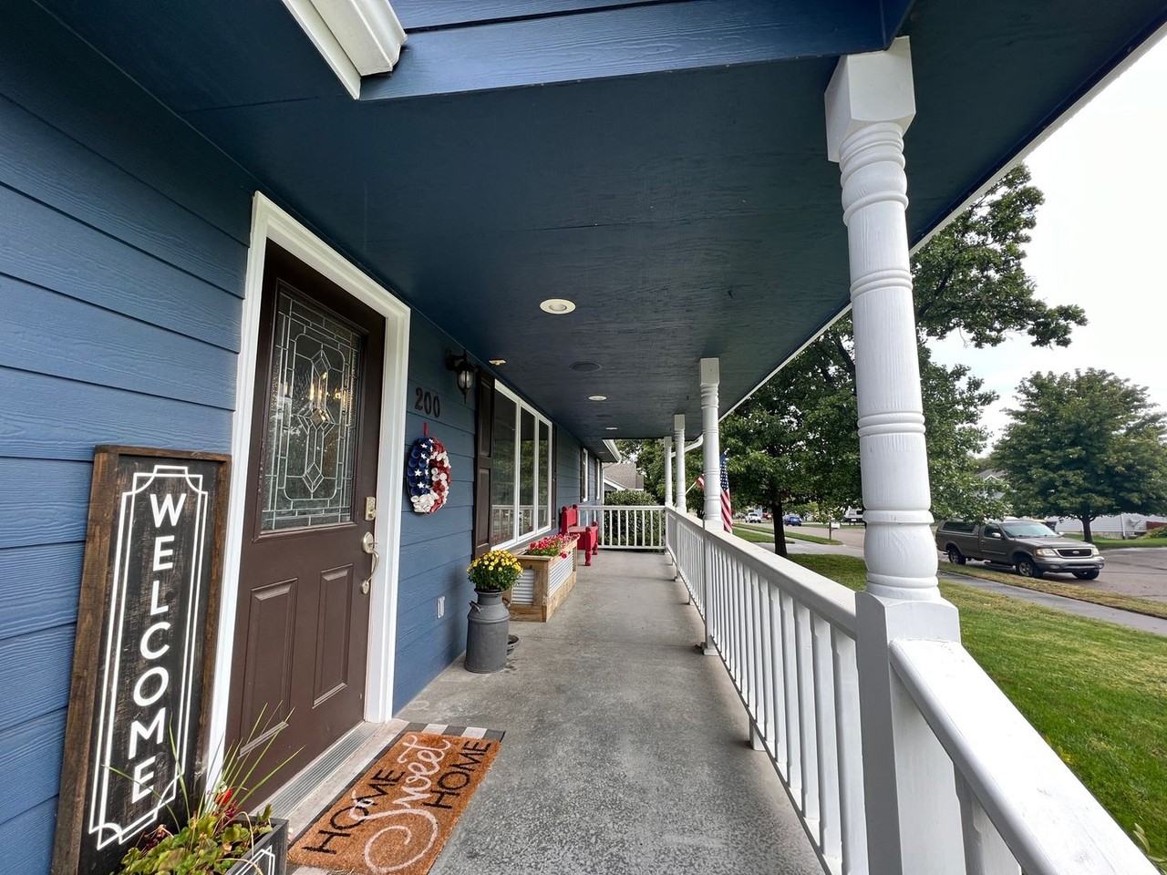 200 Snyder Dr - Photo 2 of 18