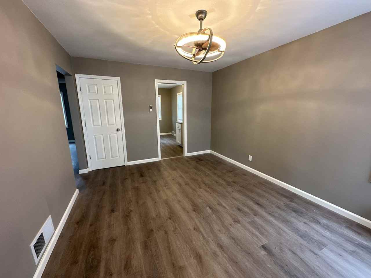 3936 N 60th St - Photo 2 of 10