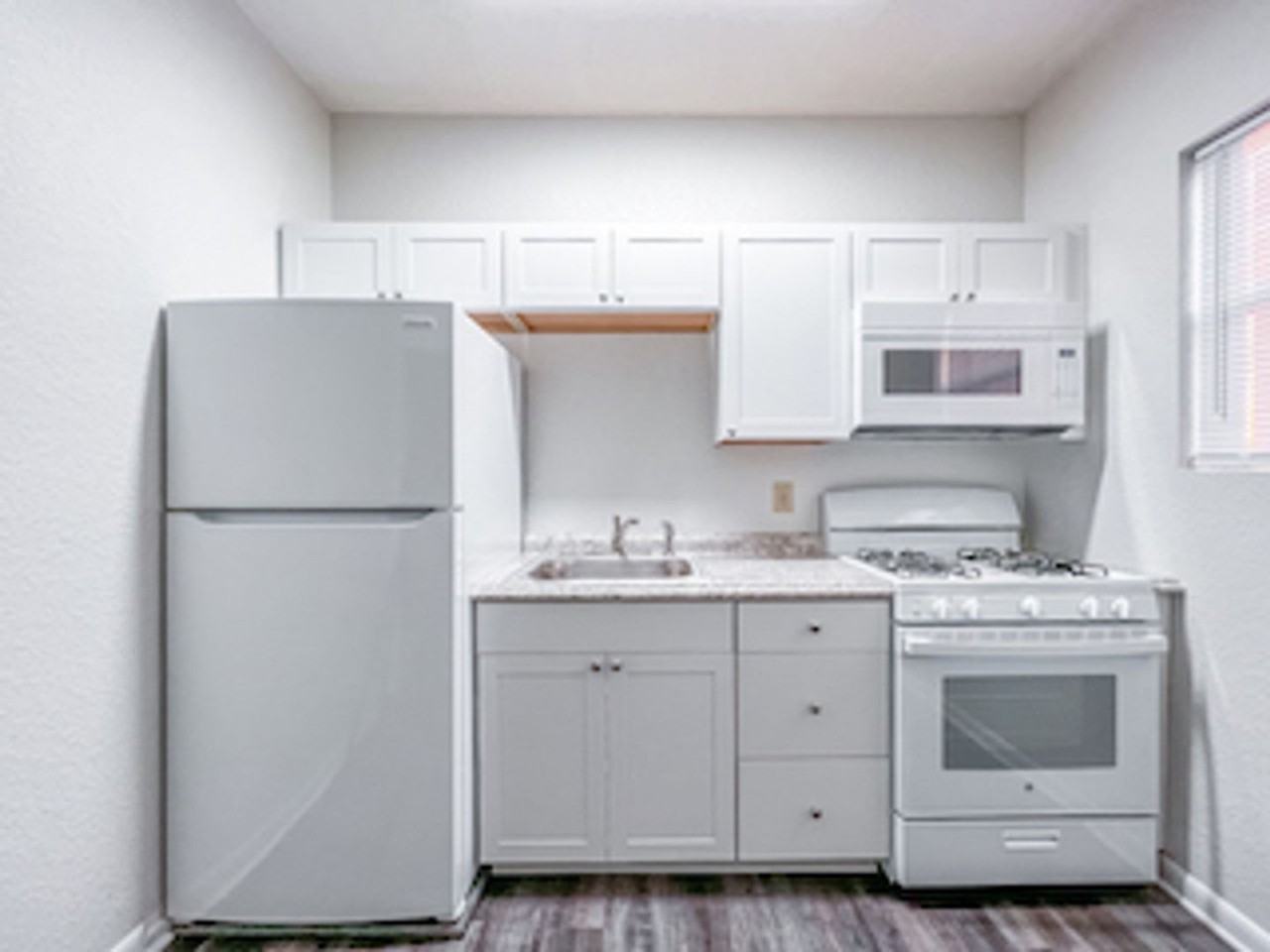 11 N Central Ave #204 - Photo 3 of 9