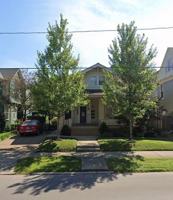 featured image of 720 Se Riverside Dr