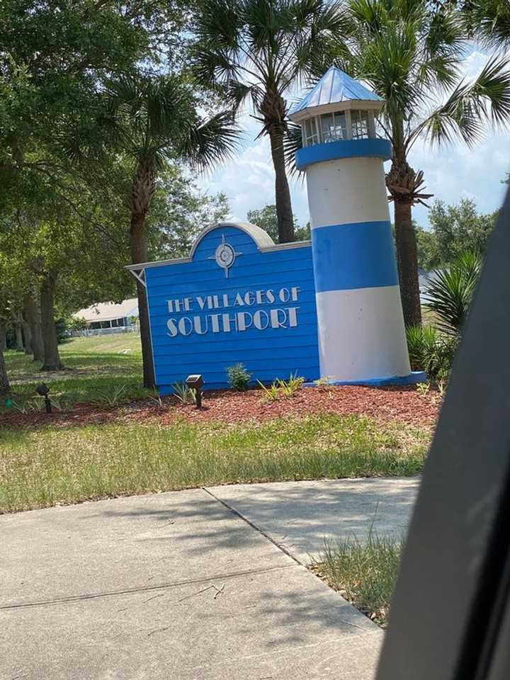 3225 Sagamore St - Photo 2 of 29