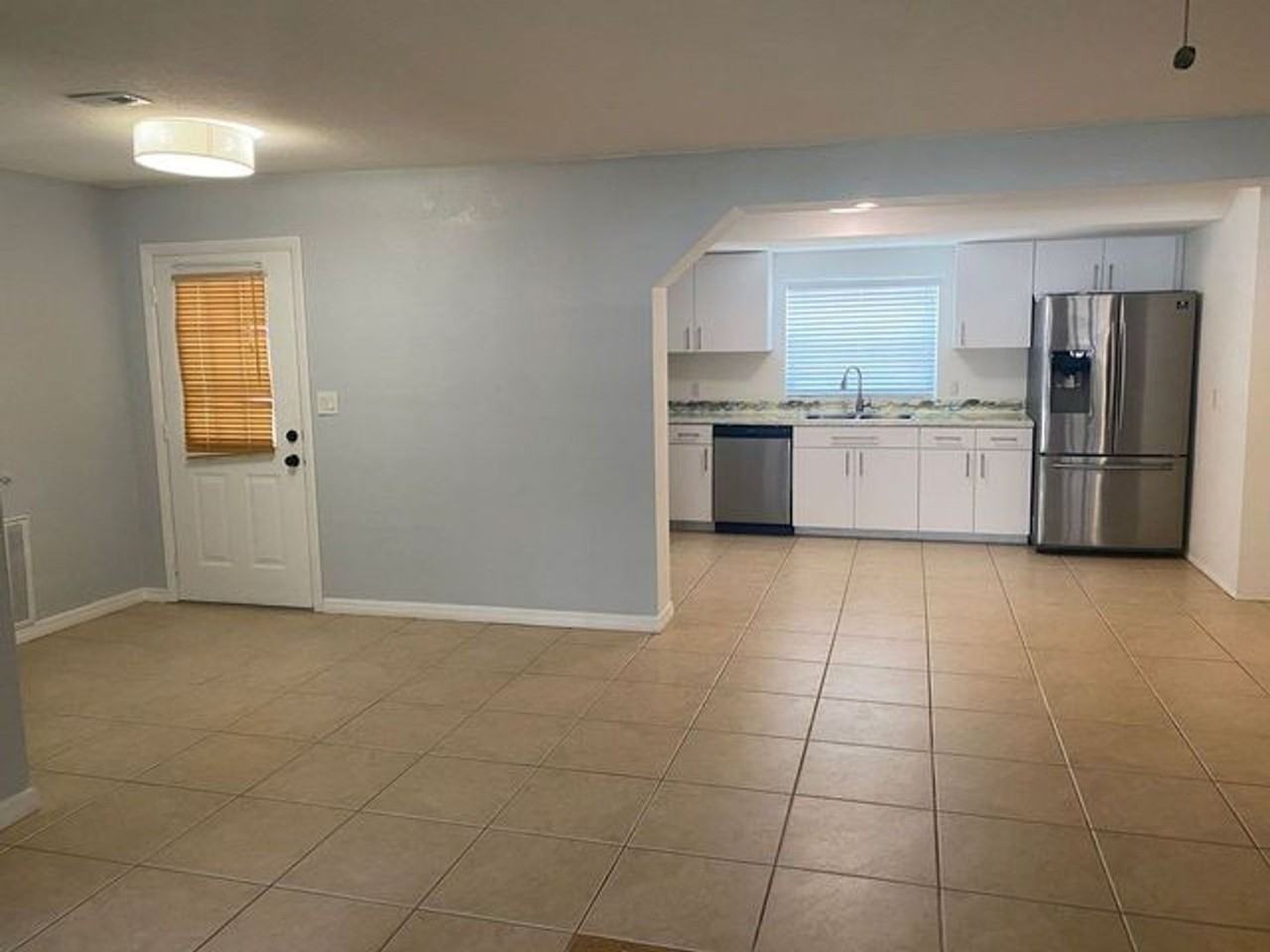 3225 Sagamore St - Photo 3 of 29