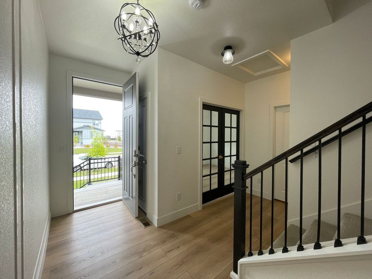 58 Marlowe Dr - Photo 4 of 39
