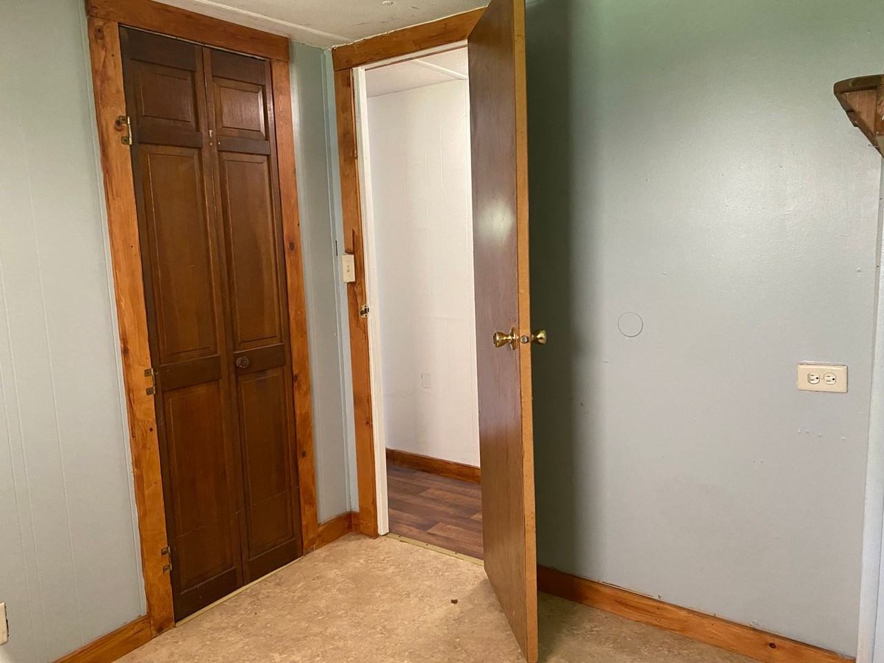 474 Whitehall Rd - Photo 7 of 11