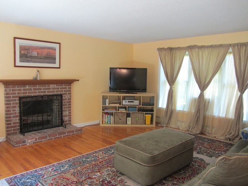 4 Vienna Ln - Photo 2 of 24