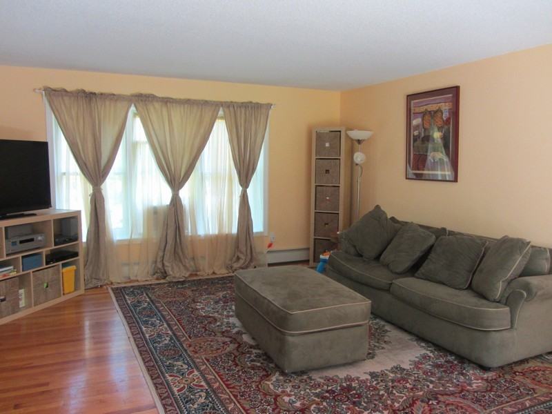 4 Vienna Ln - Photo 3 of 24