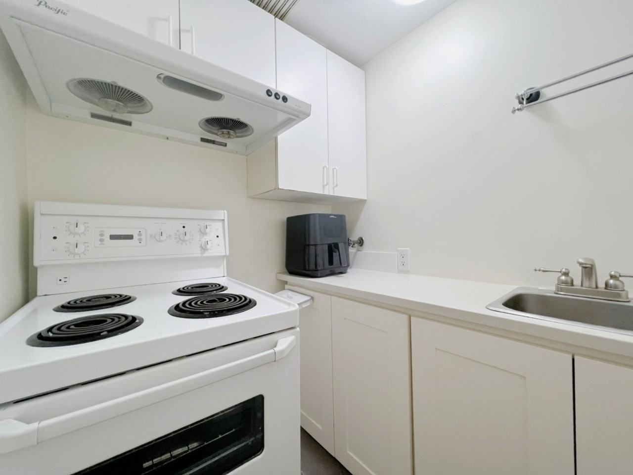 2783 West 24th Avenue - Photo 6 of 7