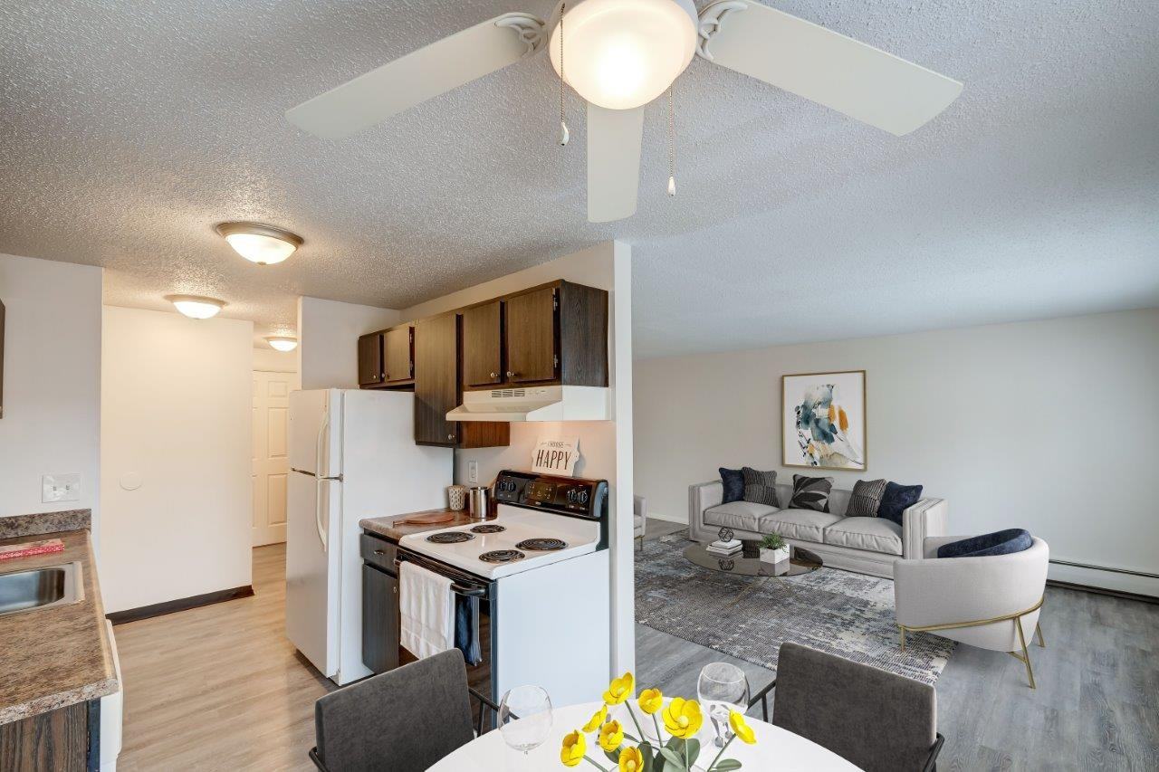 Hilton Village Apartment Homes - Photo 5 of 23