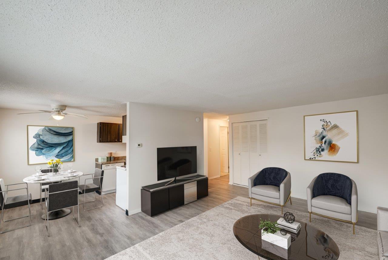 Hilton Village Apartment Homes - Photo 6 of 23