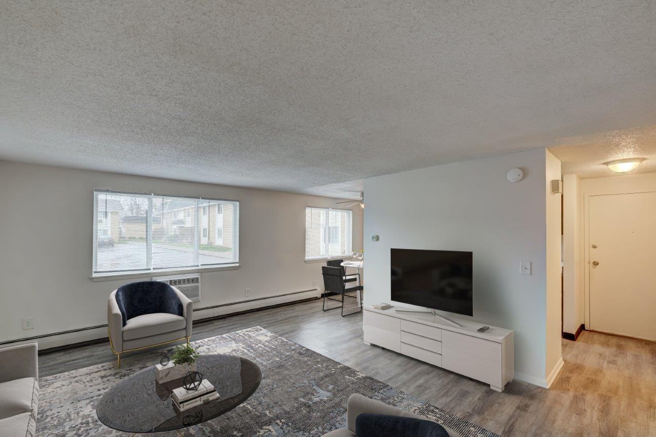 Hilton Village Apartment Homes - Photo 7 of 23