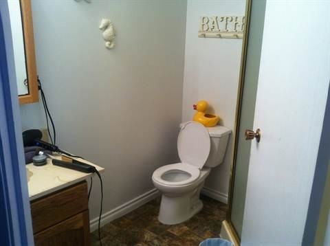 811 12 Ave Se - Photo 3 of 8