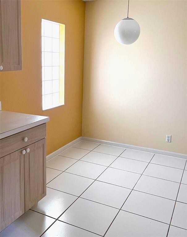 9806 Northwest 1st Manor - Photo 2 of 14