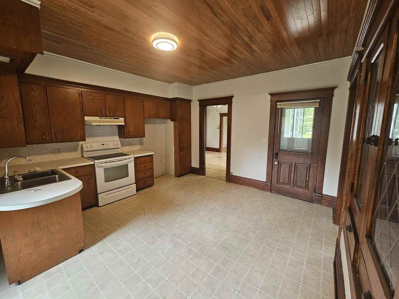 206 N State St Lowr - Photo 3 of 8