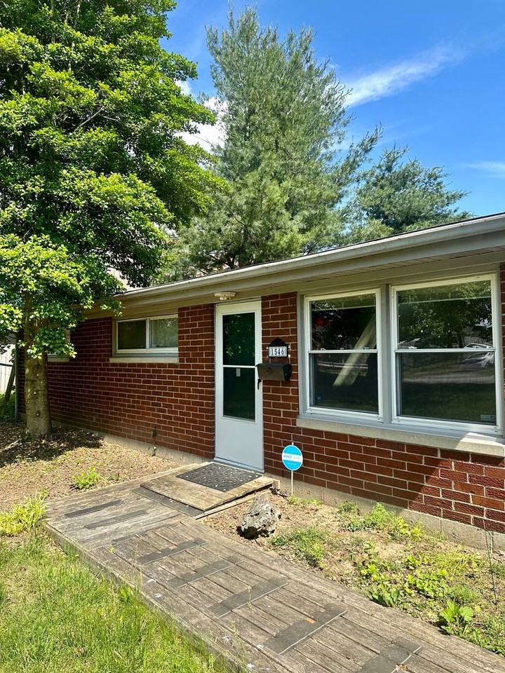 1546 Jacana Dr - Photo 2 of 17