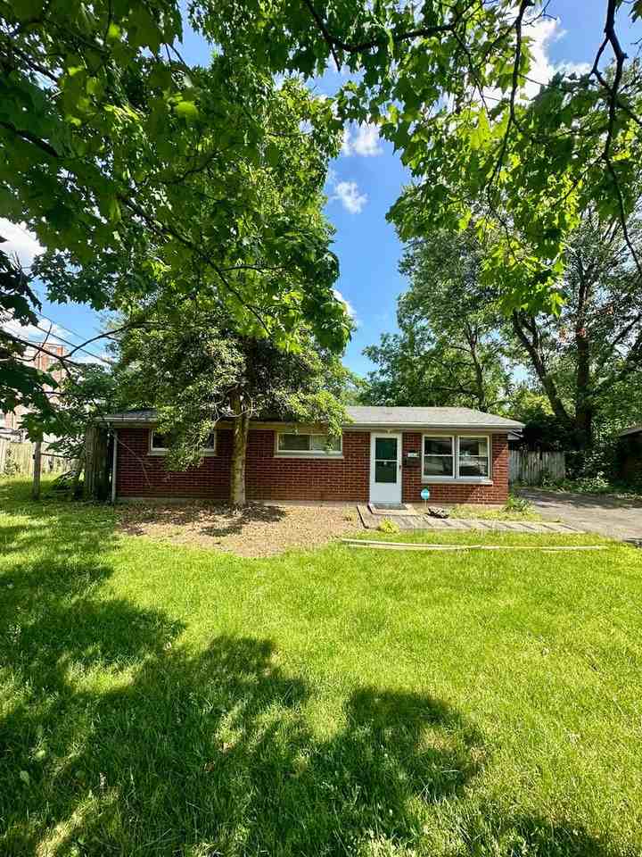 1546 Jacana Dr - Photo 3 of 17