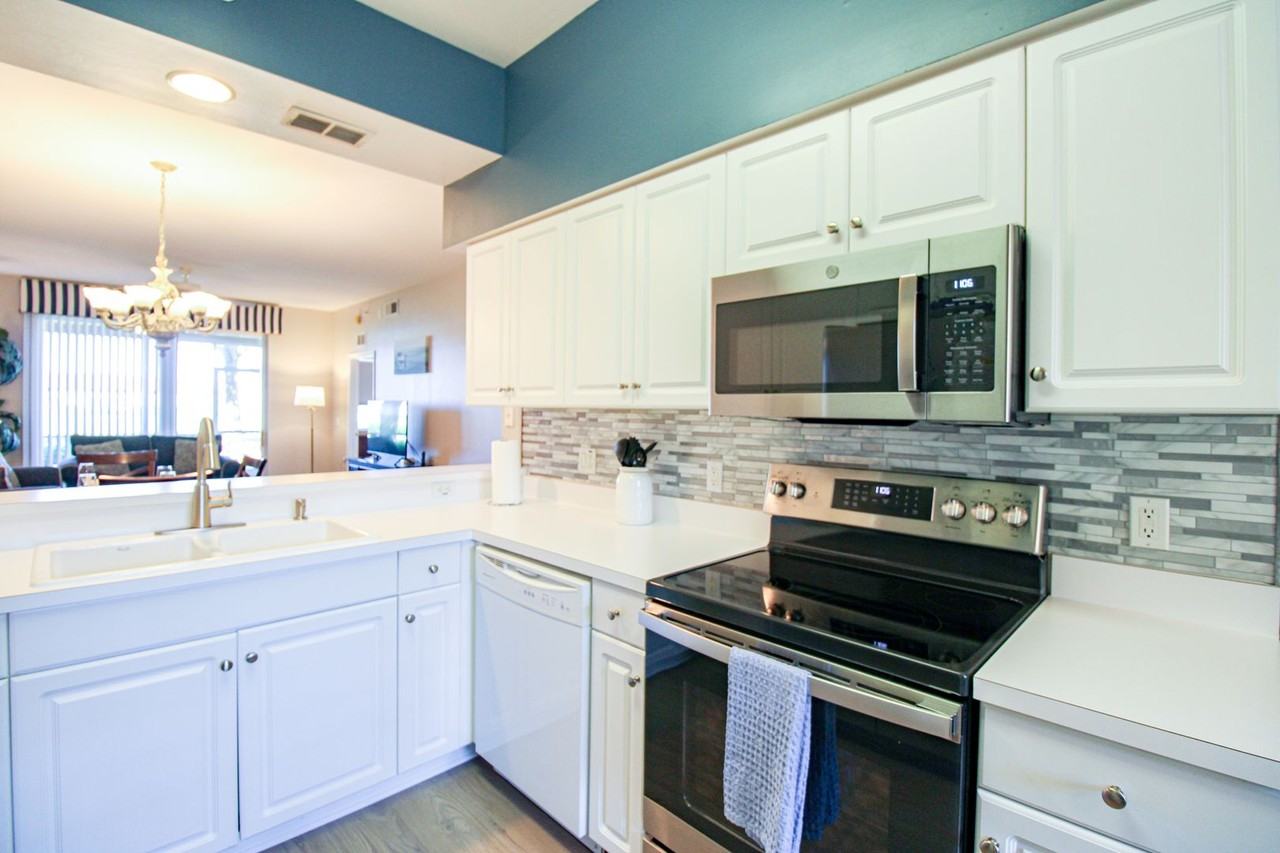 2720 Cypress Trace Cir #2914 - Photo 2 of 33