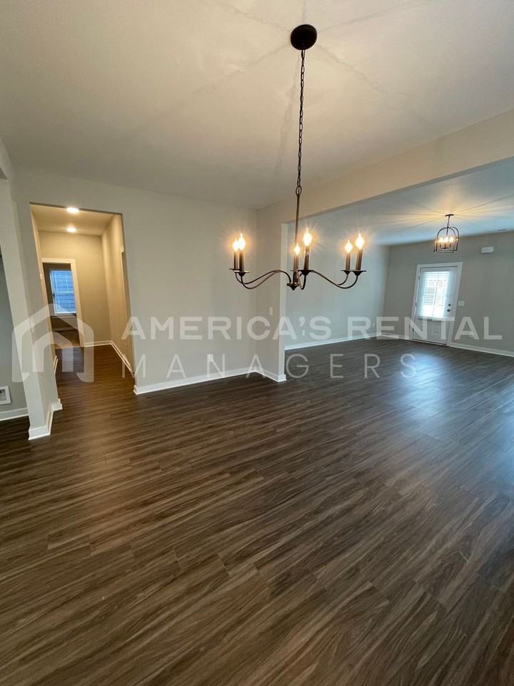 2140 Sullivan Dr Sw - Photo 6 of 37