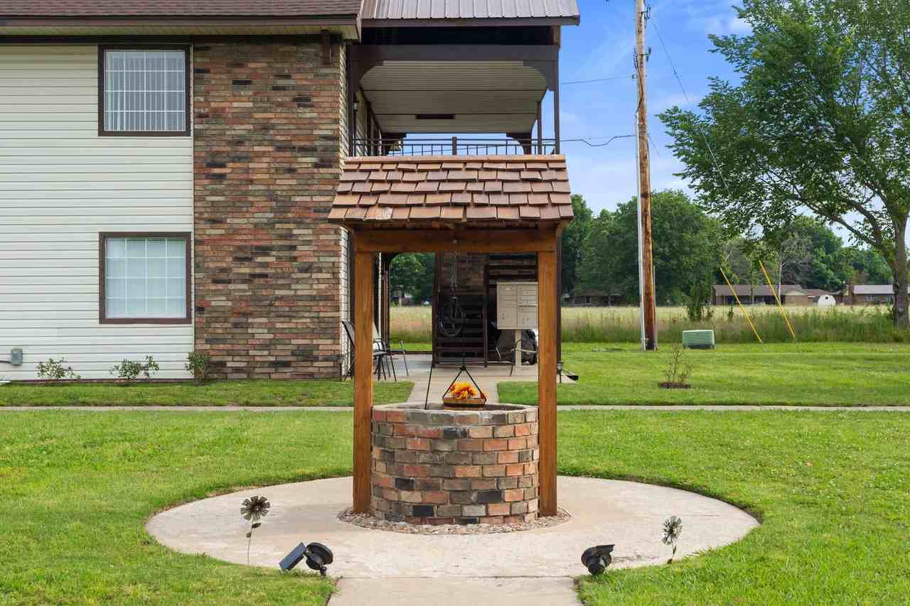 Southland Villa Apartments - Photo 2 of 29