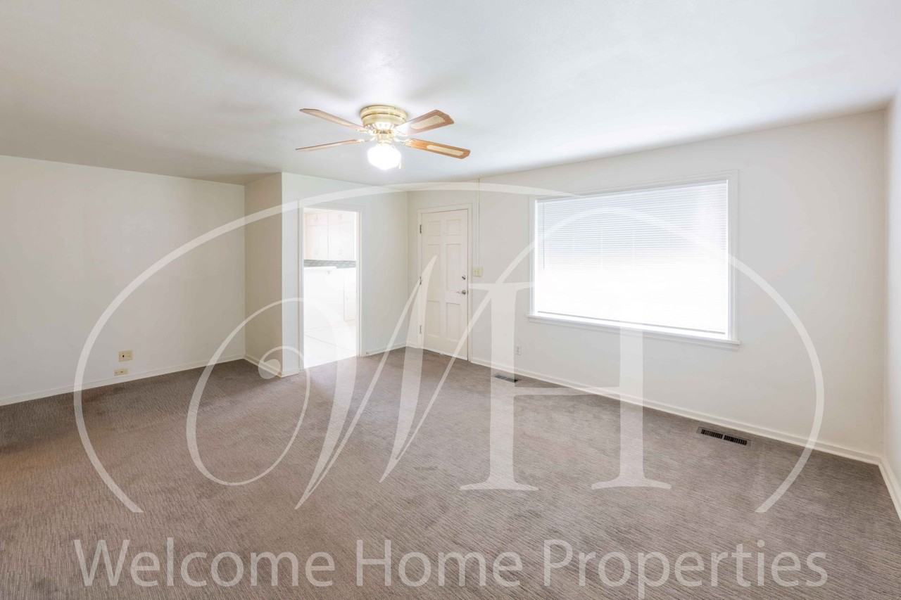 1235 Boyer Ave - Photo 7 of 19