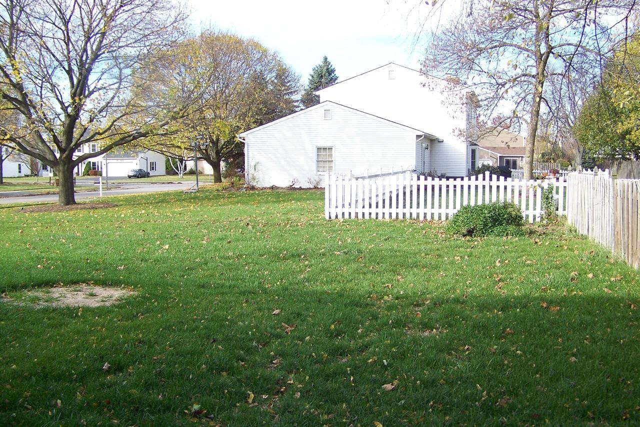 925 Canyon Run Rd - Photo 3 of 17
