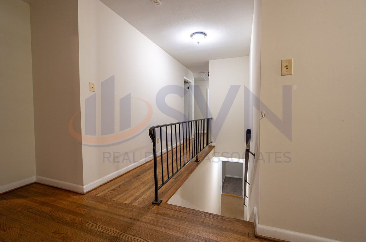 406 N Estes Dr - Photo 7 of 27