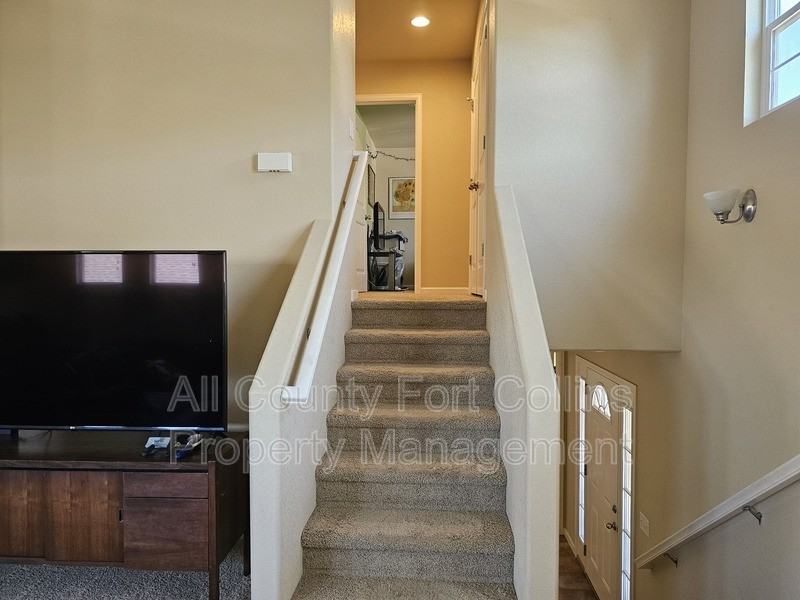 2257 Sopris Cir - Photo 5 of 10