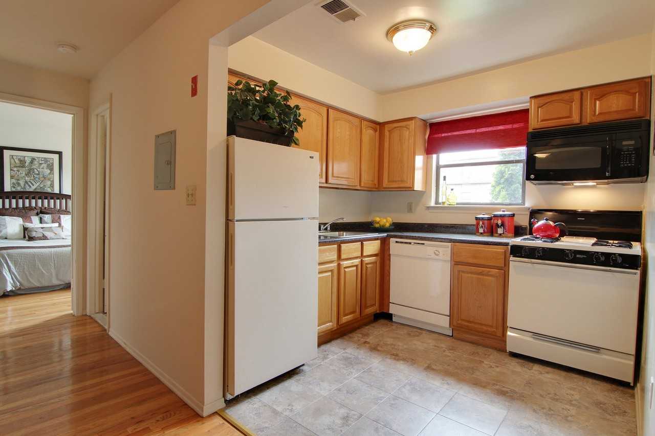 Hillside Gardens - Photo 6 of 50