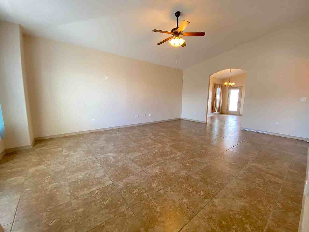 5481 Ignacio Frias Dr - Photo 6 of 32